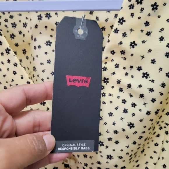 LEVI'S SOPHIA PUFF SLEEVE TOP NWT XL - Picture 5 of 10